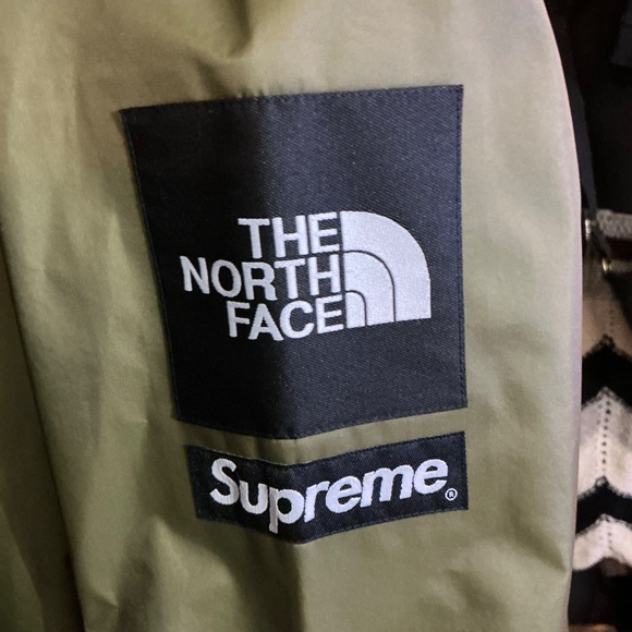 NWT SUPREME®/THE NORTH FACE® SUMMIT SERIES OUTER TAPE SEAM COACHES JACKET SIZE S - Picture 6 of 16
